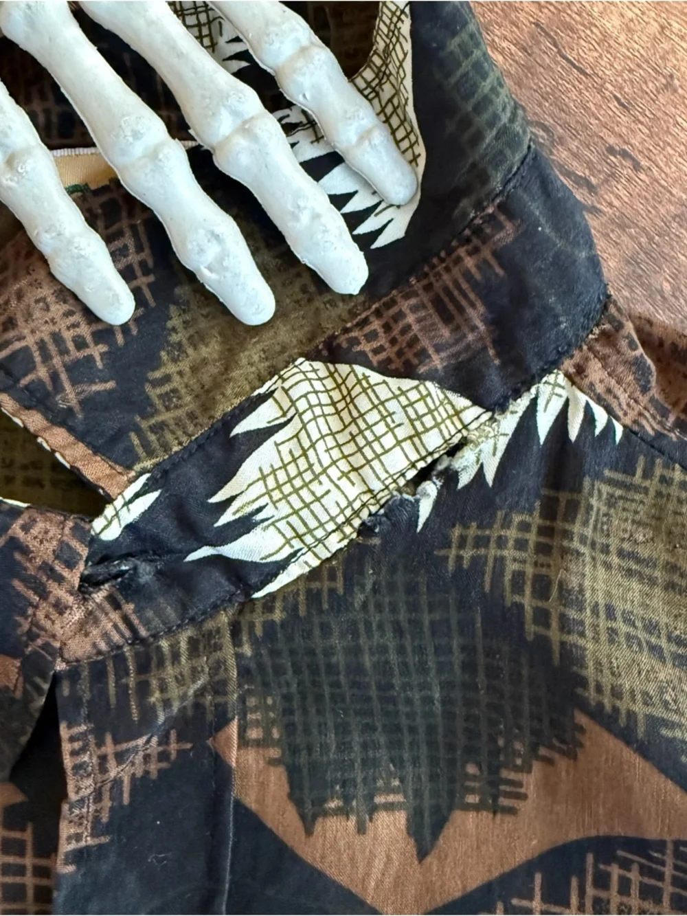 Vintage 90s Camel Cigarettes Cropped Earthy S/S Button Down ~ Size XXL - Picture 10 of 10